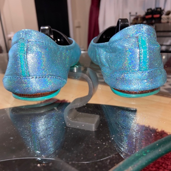 Custom Tieks holographic color teal. - Picture 2 of 5